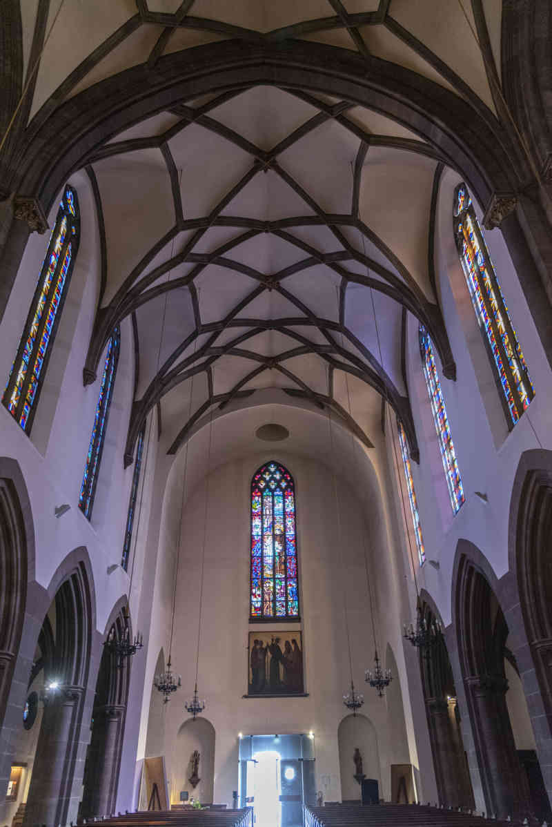 Francia - Alsacia 104 - Estrasburgo - iglesia de Saint-Pierre le-Vieux.jpg